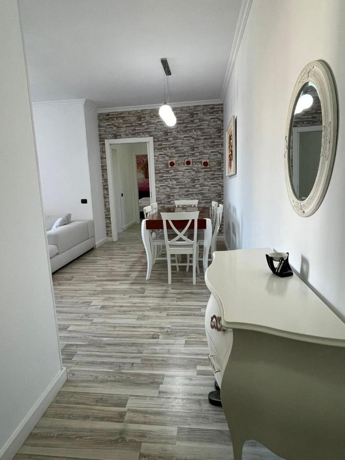 Tirana Center Apartment Bagian luar foto